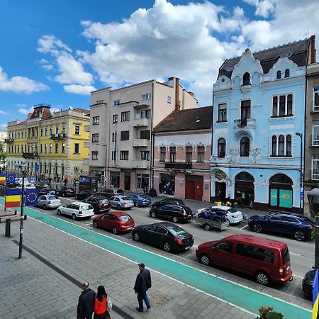 City Center Apartment -M Cluj-Napoca Extérieur photo